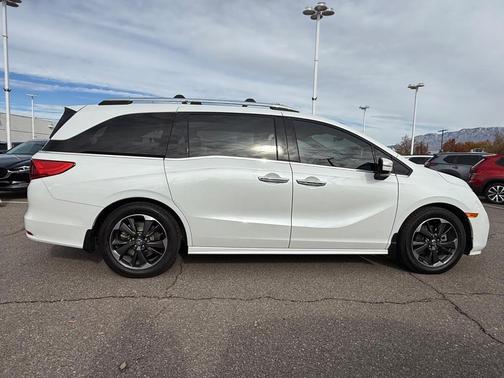 2022 Honda Odyssey Elite