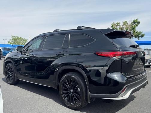 2023 Toyota Highlander XSE