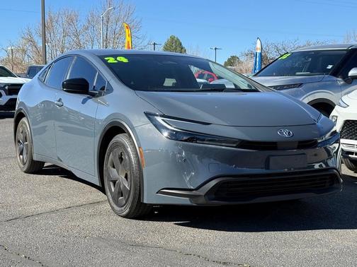 2024 Toyota Prius LE