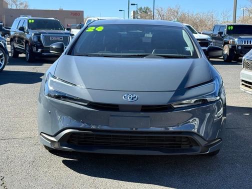 2024 Toyota Prius LE