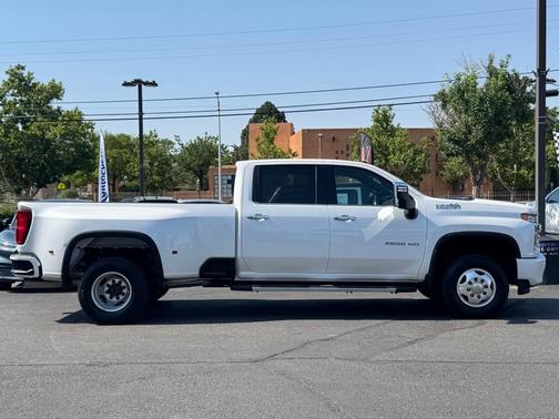 2023 Chevrolet Silverado 3500 High Country