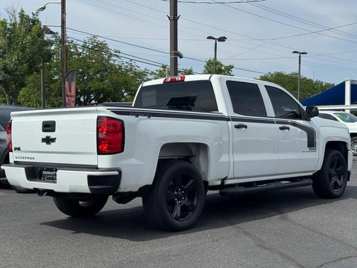 2018 Chevrolet Silverado 1500 Custom