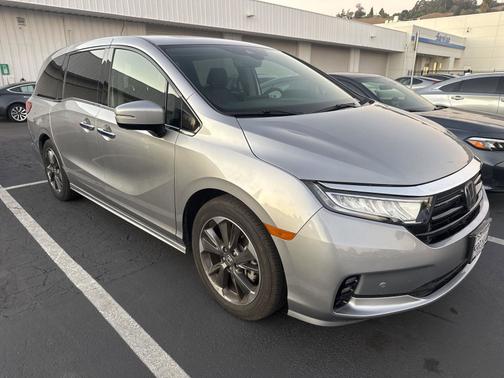 2022 Honda Odyssey 