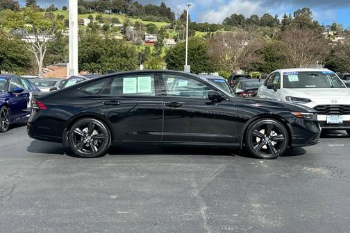 2023 Honda Accord Hybrid 