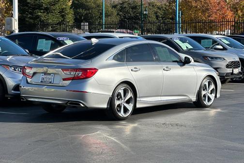 2020 Honda Accord 
