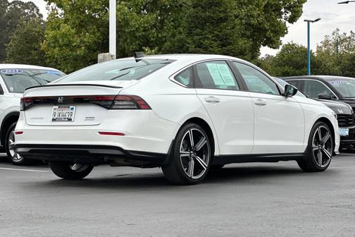 2024 Honda Accord Hybrid 