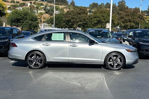 2024 Honda Accord Hybrid 