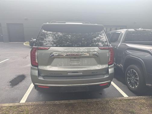 Sterling Metallic 2024 GMC Yukon SLT