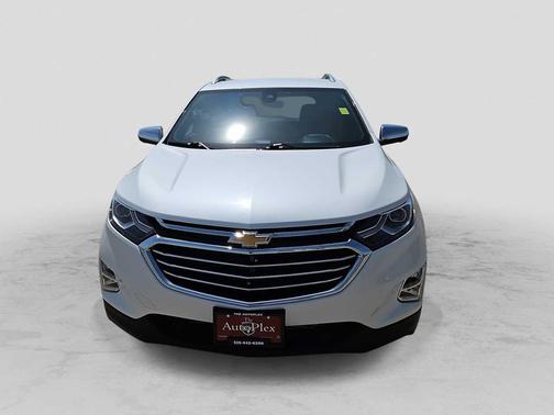 Iridescent Pearl Tricoat 2021 Chevrolet Equinox Premier w/1LZ