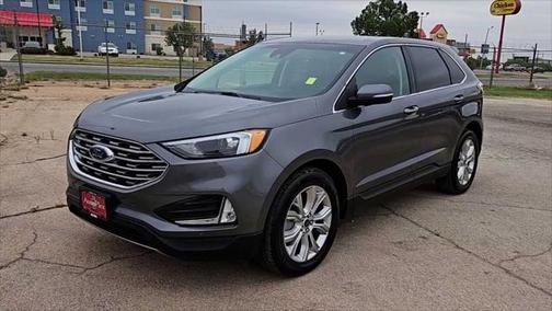 2022 Ford Edge Titanium