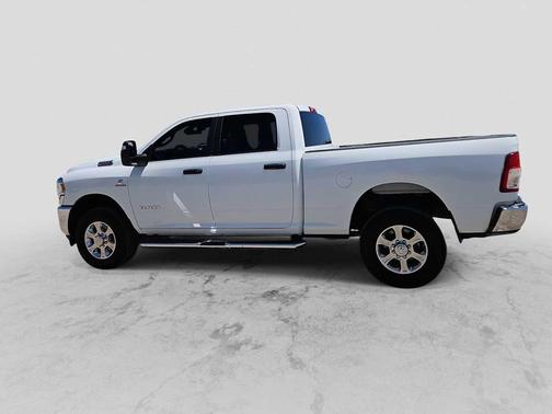 Bright White Clearcoat 2024 RAM 2500 Big Horn 4x4 Crew Cab 64 Box