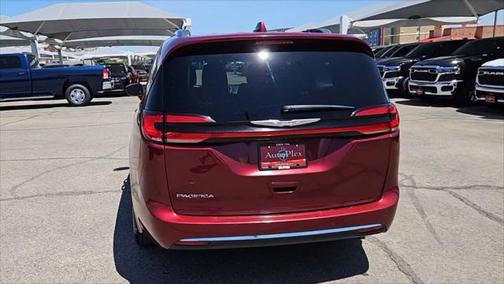 2021 Chrysler Pacifica Touring L