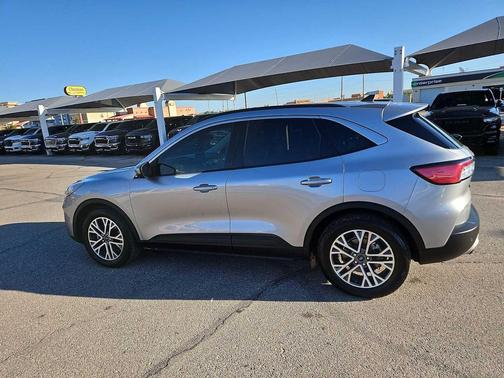 2021 Ford Escape SEL