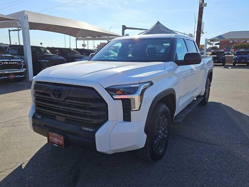 2025 Toyota Tundra SR5