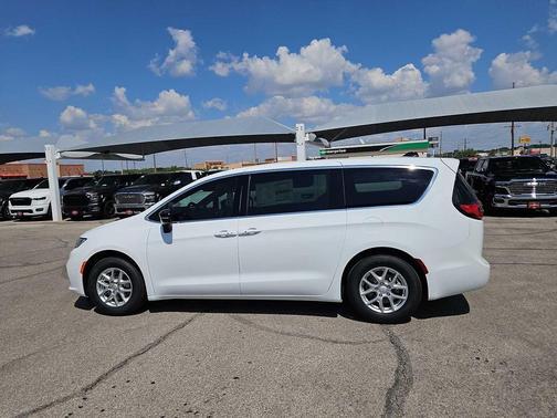 2025 Chrysler Pacifica L