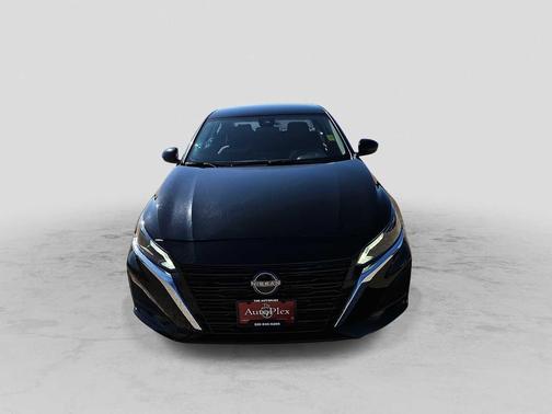 Super Black 2023 Nissan Altima 2.5 SV