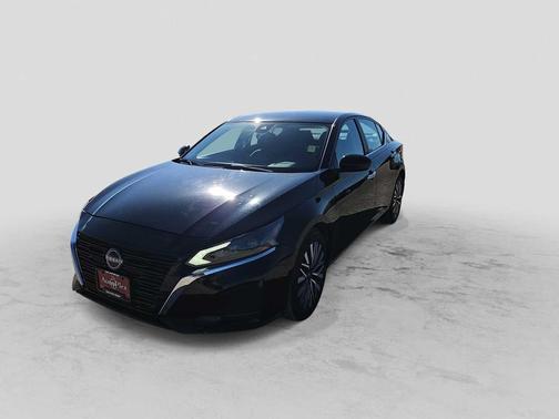 Super Black 2023 Nissan Altima 2.5 SV