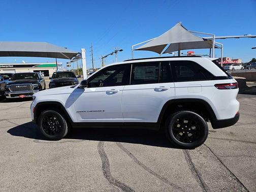 2025 Jeep Grand Cherokee Altitude