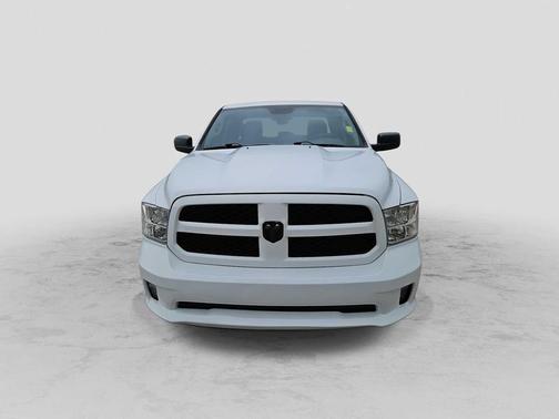 Bright White Clearcoat 2019 RAM 1500 Express