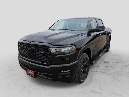 Diamond Black Crystal Pearlcoat 2026 RAM 1500 Lone Star