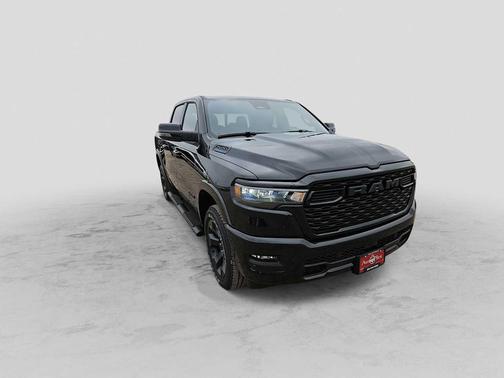 Diamond Black Crystal Pearlcoat 2026 RAM 1500 Lone Star