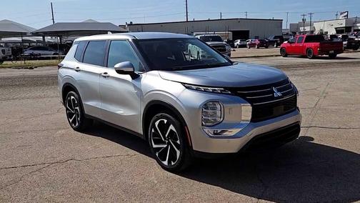 2024 Mitsubishi Outlander SE