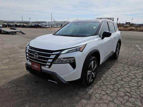 2024 Nissan Rogue SL