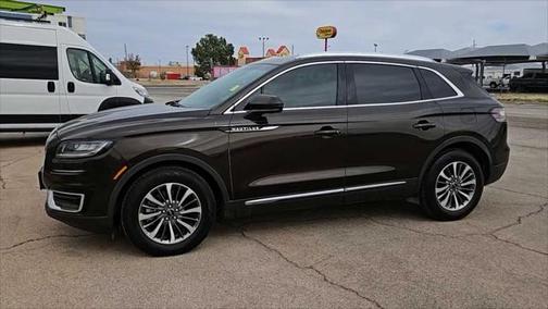 2019 Lincoln Nautilus Select