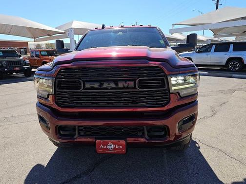 2022 RAM 3500 Limited 4x4 Mega Cab 64 Box