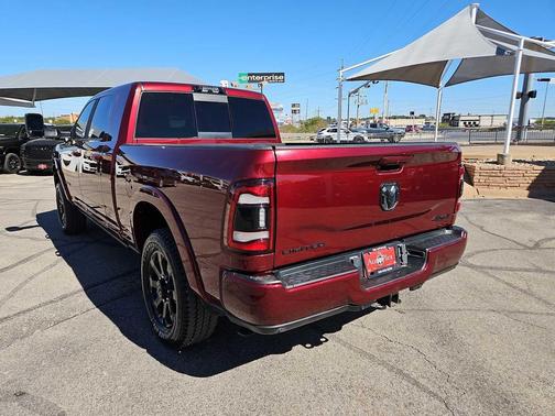 2022 RAM 3500 Limited 4x4 Mega Cab 64 Box