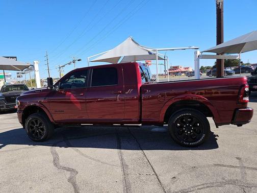 2022 RAM 3500 Limited 4x4 Mega Cab 64 Box