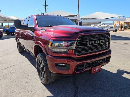 2022 RAM 3500 Limited 4x4 Mega Cab 64 Box