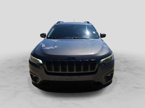 Granite Crystal Metallic Clearcoat 2020 Jeep Cherokee Altitude