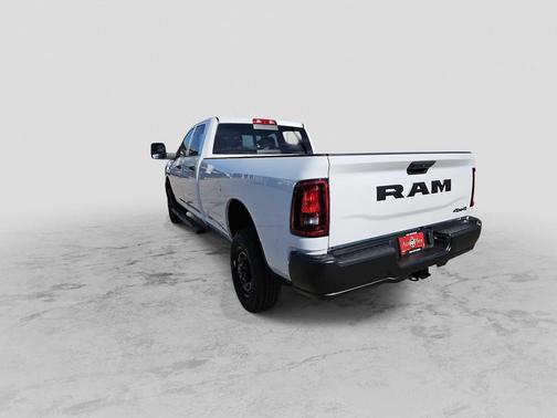 2026 RAM 2500 Tradesman 4x4 Crew Cab 8 Box