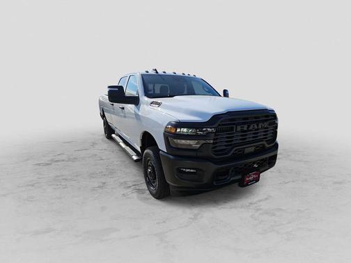 2026 RAM 2500 Tradesman 4x4 Crew Cab 8 Box