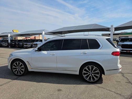 2019 BMW X7 xDrive50i