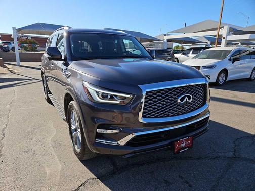 2024 INFINITI QX80 Luxe