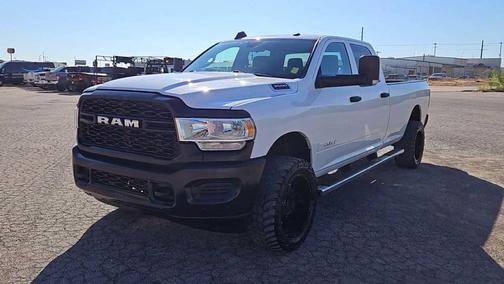 2021 RAM 3500 Tradesman 4x4 Crew Cab 8 Box
