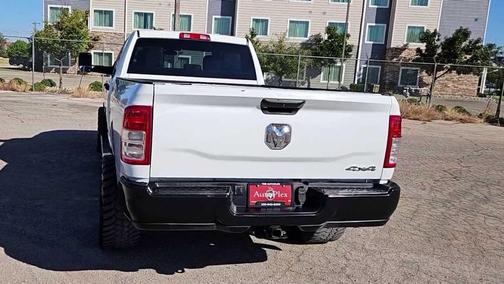 2021 RAM 3500 Tradesman 4x4 Crew Cab 8 Box