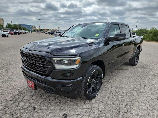Diamond Black Crystal Pearlcoat 2023 RAM 1500 Lone Star