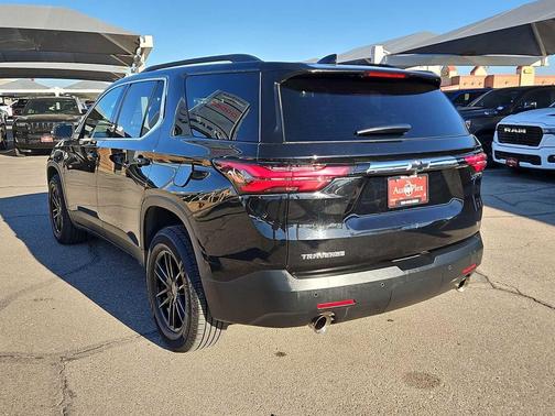 2022 Chevrolet Traverse LT Leather