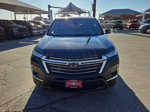 2022 Chevrolet Traverse LT Leather