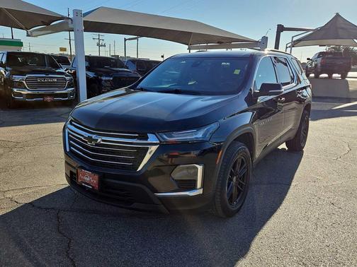2022 Chevrolet Traverse LT Leather
