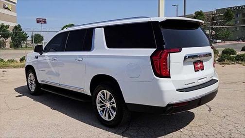 2022 GMC Yukon XL SLT