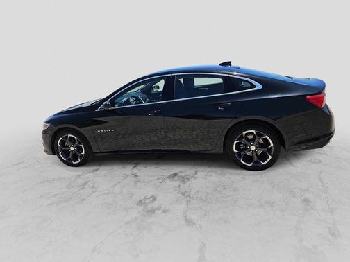 Mosaic Black Metallic 2023 Chevrolet Malibu LT