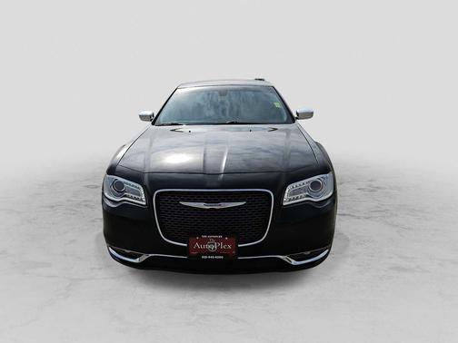 Gloss Black 2017 Chrysler 300C Base