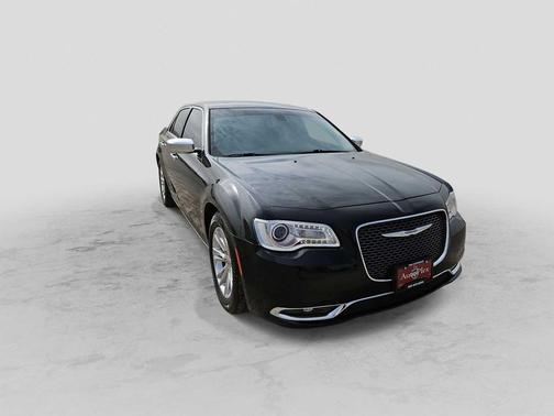 Gloss Black 2017 Chrysler 300C Base