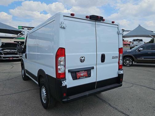2025 RAM ProMaster 1500 Low Roof