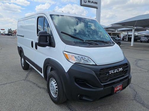 2025 RAM ProMaster 1500 Low Roof