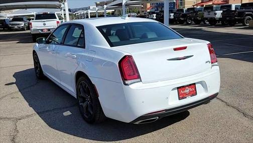 2022 Chrysler 300 S